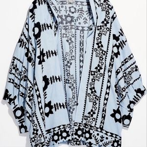 🌸OFFER✨️Free People Keramas Tassel Kimono in Light Floral Blue Black Oversized